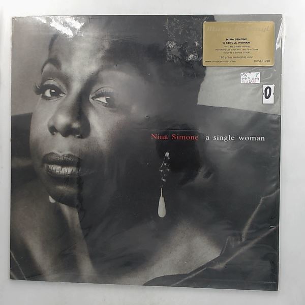 Simone Nina — A Single Woman