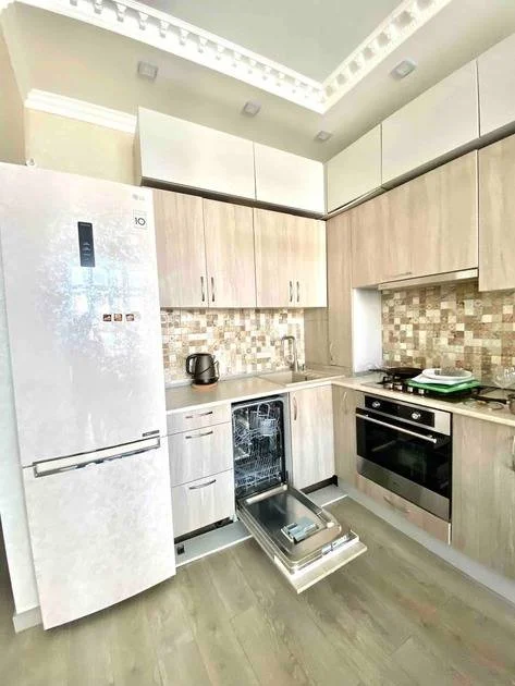 Квартира на Крымской 22/22, 57 м²