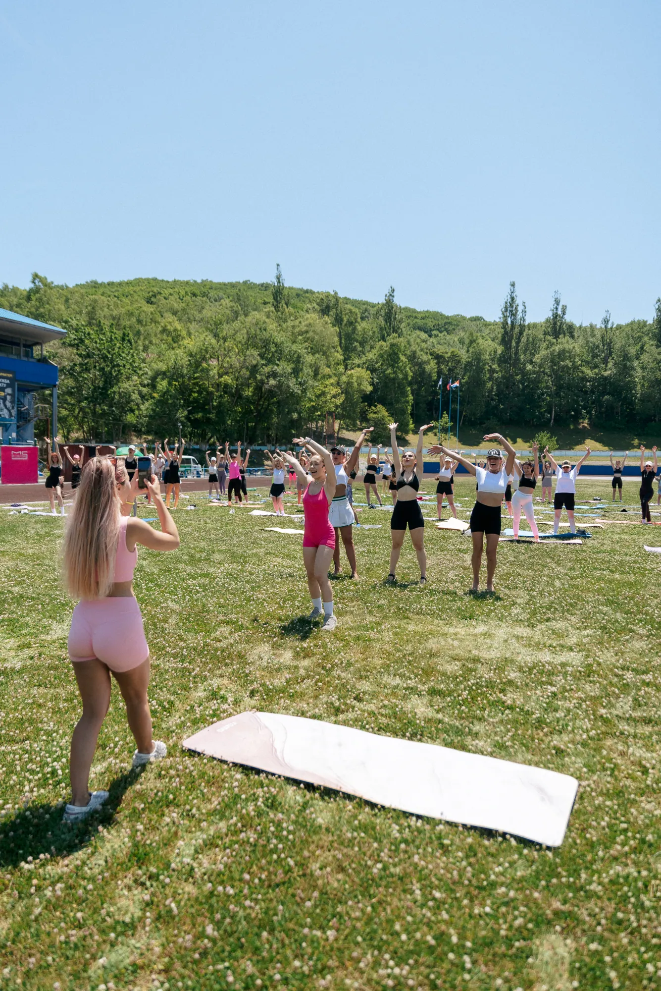 Массовая тренировка MyStreching, стадион Водник, 05 июля 2025 — фото 42