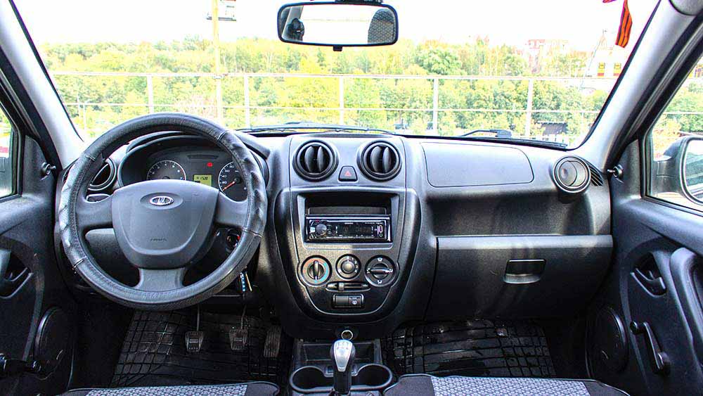 Фото LADA Granta