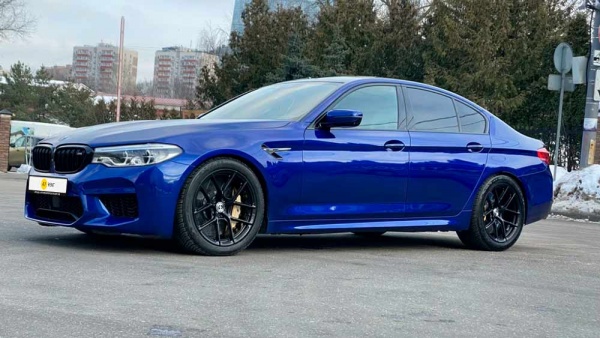 BMW M5 568