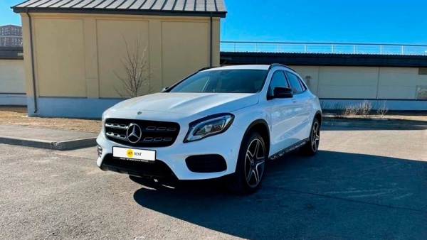 Mercedes-Benz GLA 439