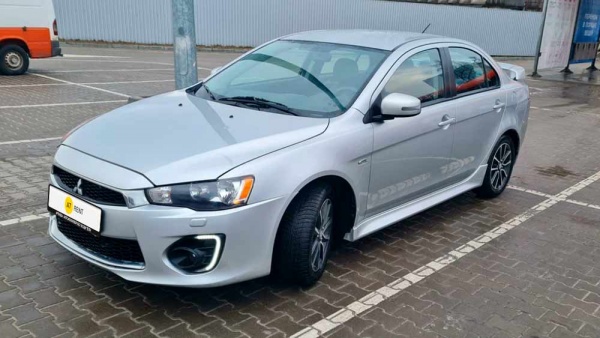Mitsubishi Lancer