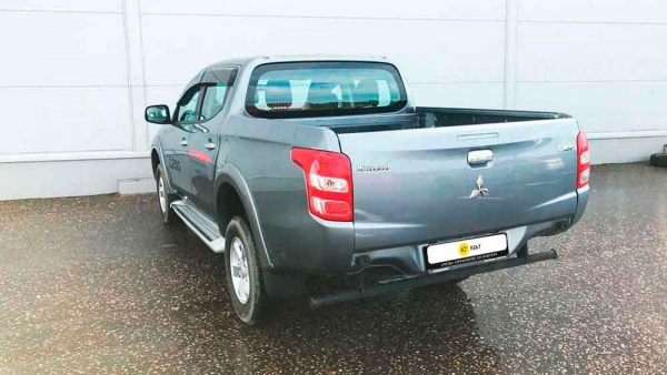 Mitsubishi L200