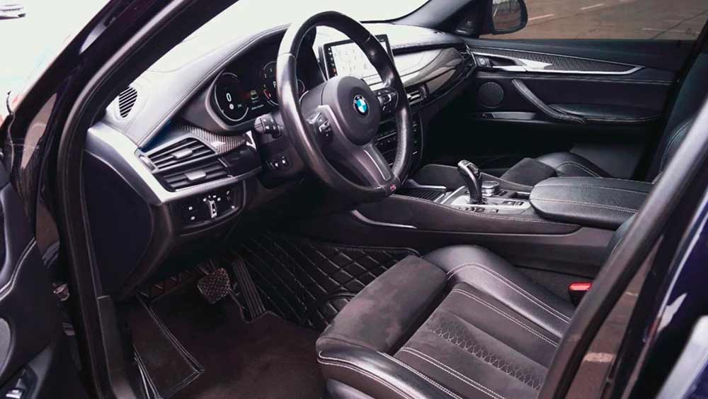 Фото BMW X6