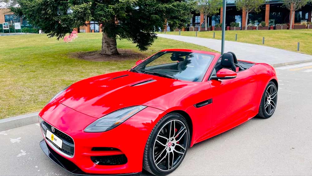 Jaguar F-Type 1210