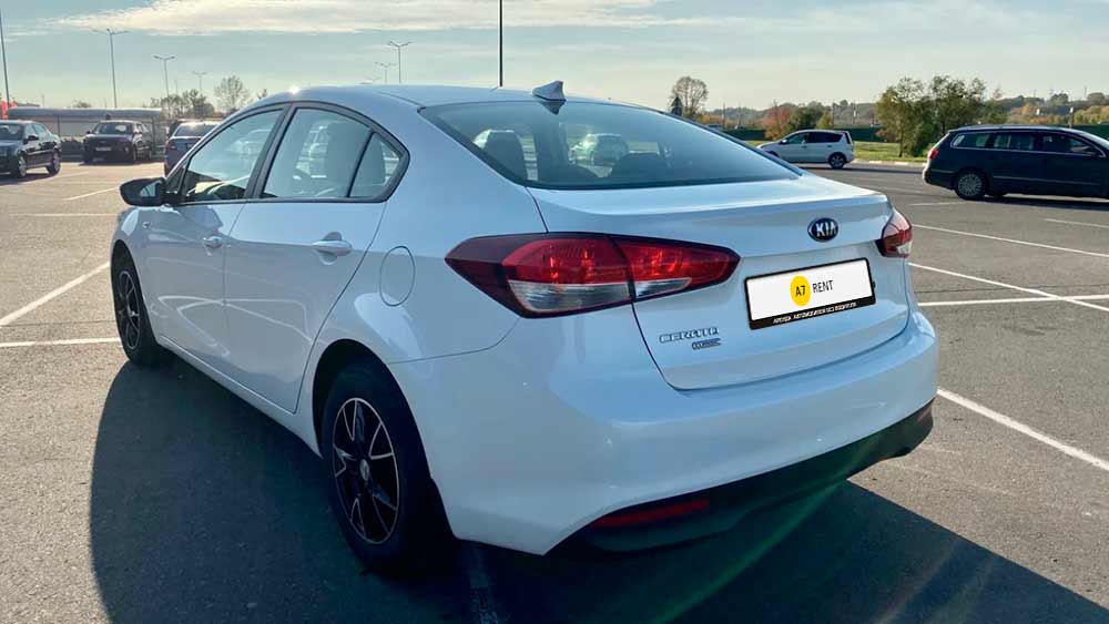 Фото KIA Cerato