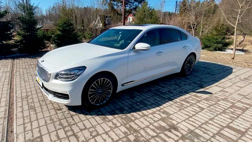 KIA K900 1222