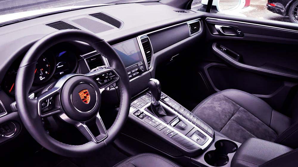 Фото Porsche Macan