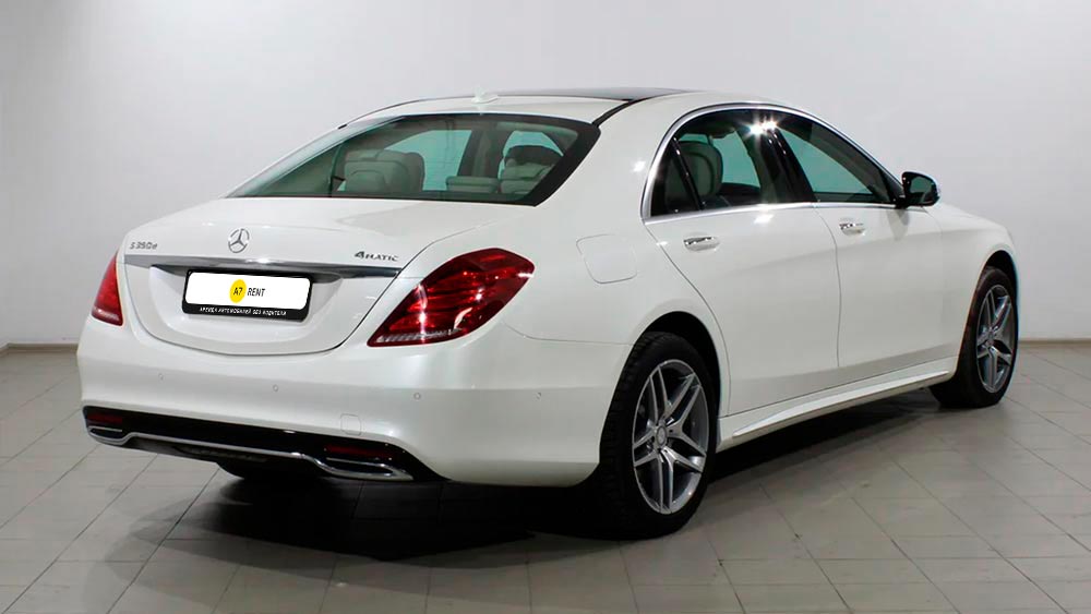 Mercedes-Benz S-Class 220