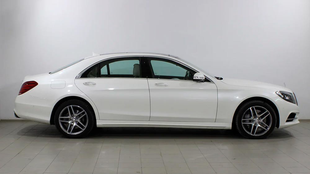 Mercedes-Benz S-Class 220