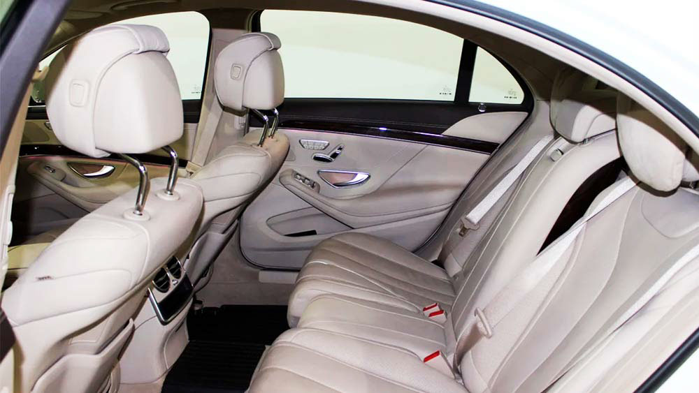 Mercedes-Benz S-Class 220