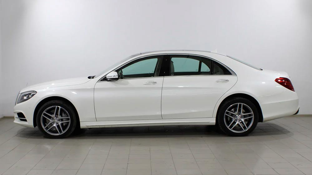 Mercedes-Benz S-Class 220