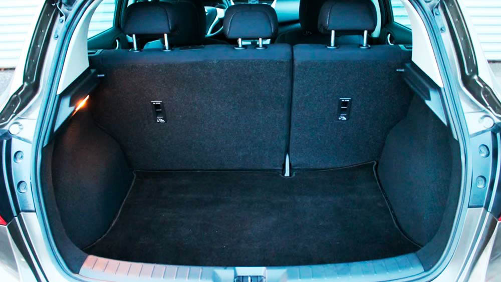 Nissan Tiida 229