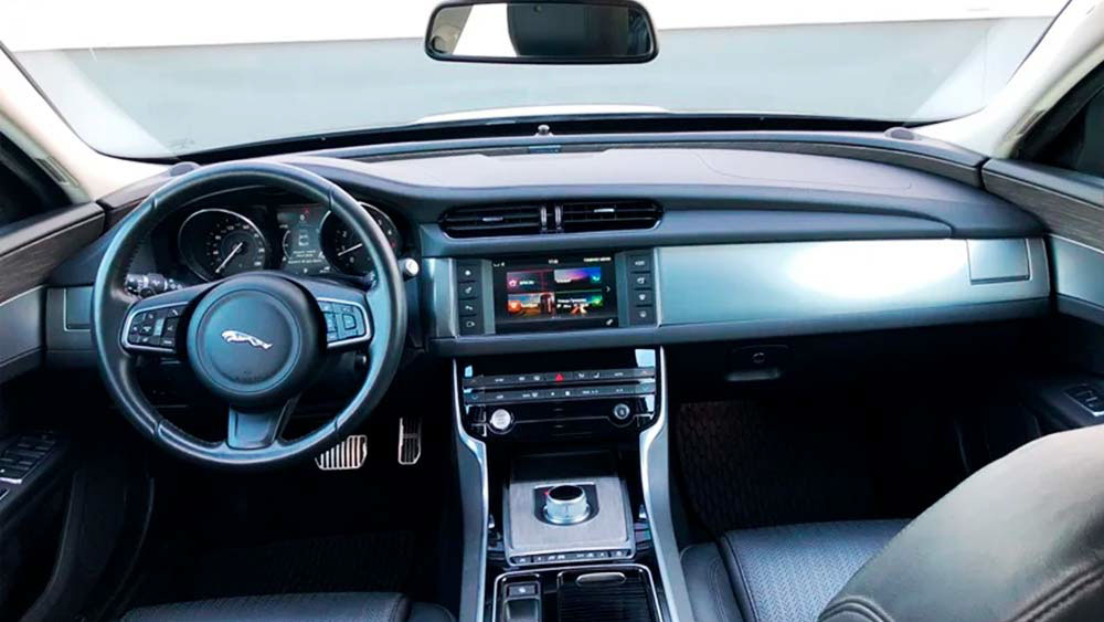 Фото Jaguar XF
