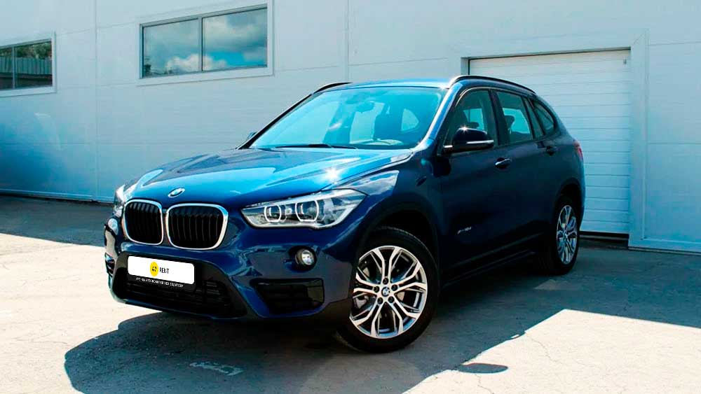 Фото BMW X1
