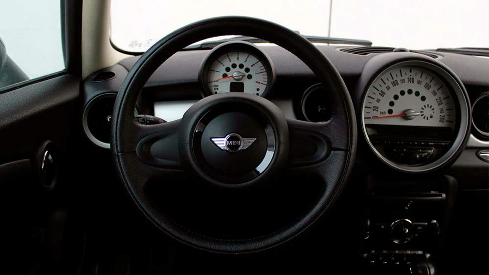 Фото MINI Cooper