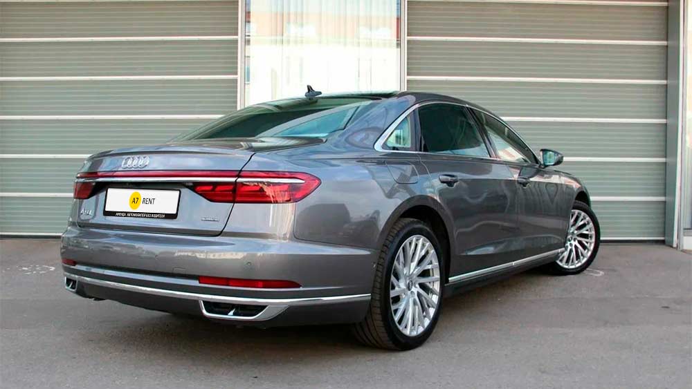 Фото Audi A8