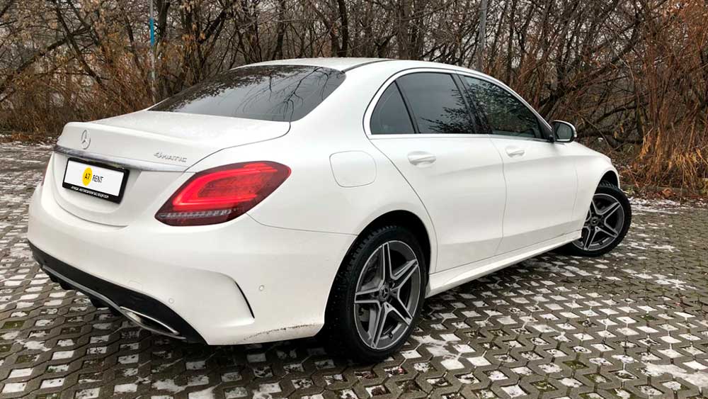 Фото Mercedes-Benz C-Class