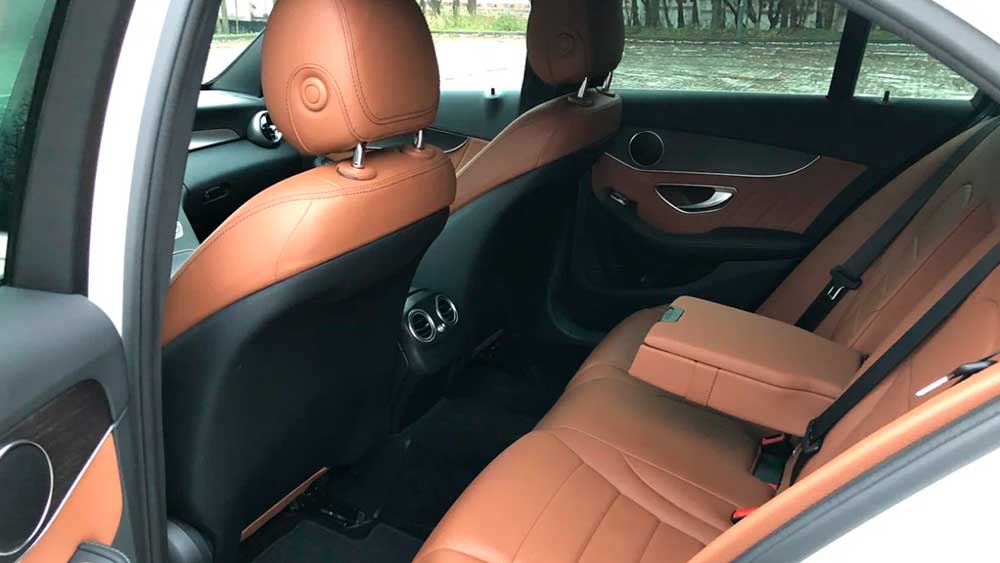 Фото Mercedes-Benz C-Class