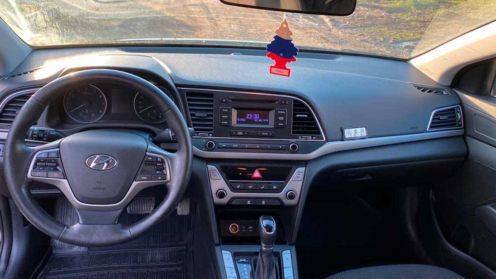 Hyundai Elantra 453