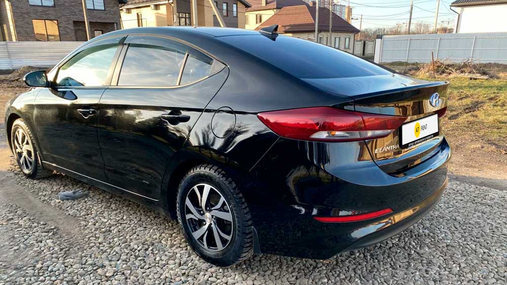 Hyundai Elantra 453