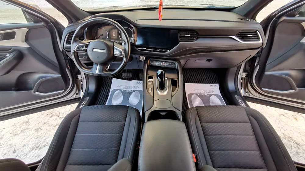 Фото Haval F7