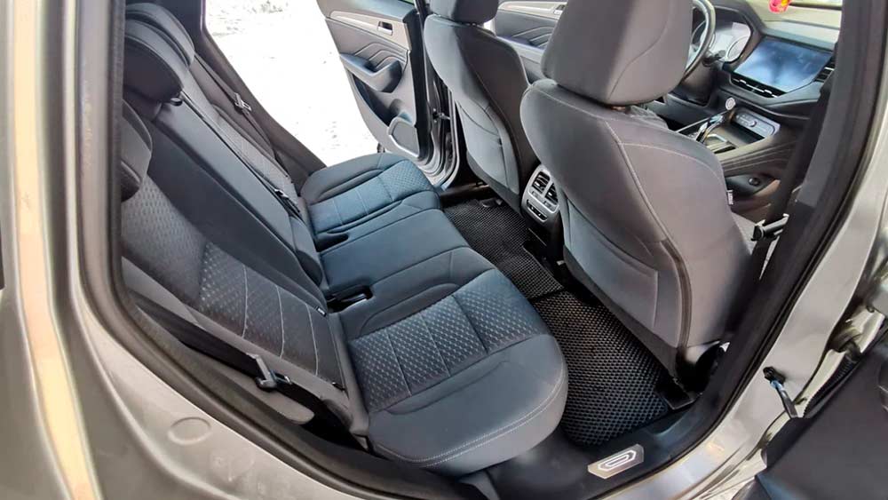 Фото Haval F7