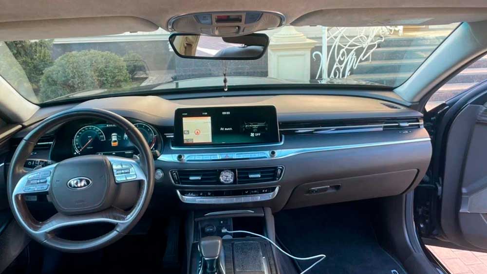 Фото KIA K900