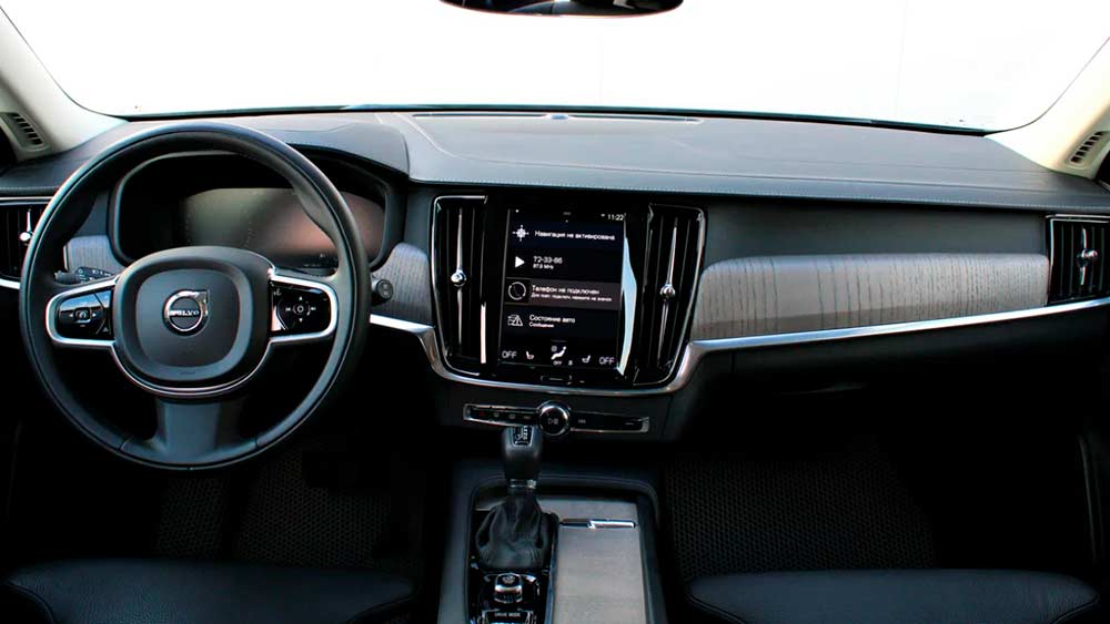 Фото Volvo V90 CC