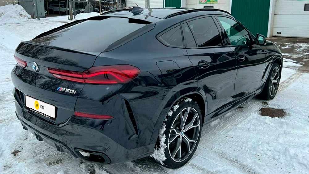 Фото BMW X6