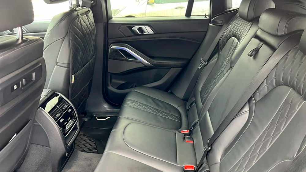 Фото BMW X6