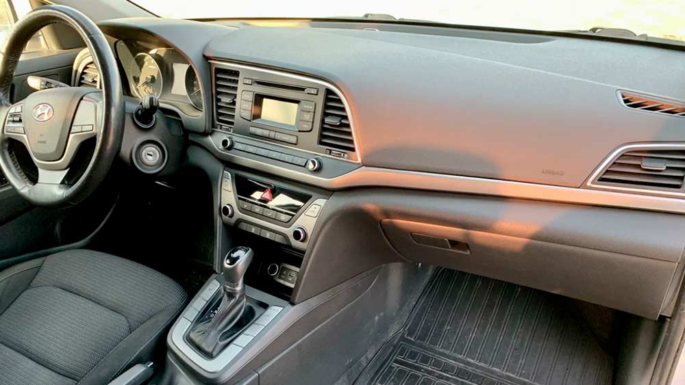 Фото Hyundai Elantra