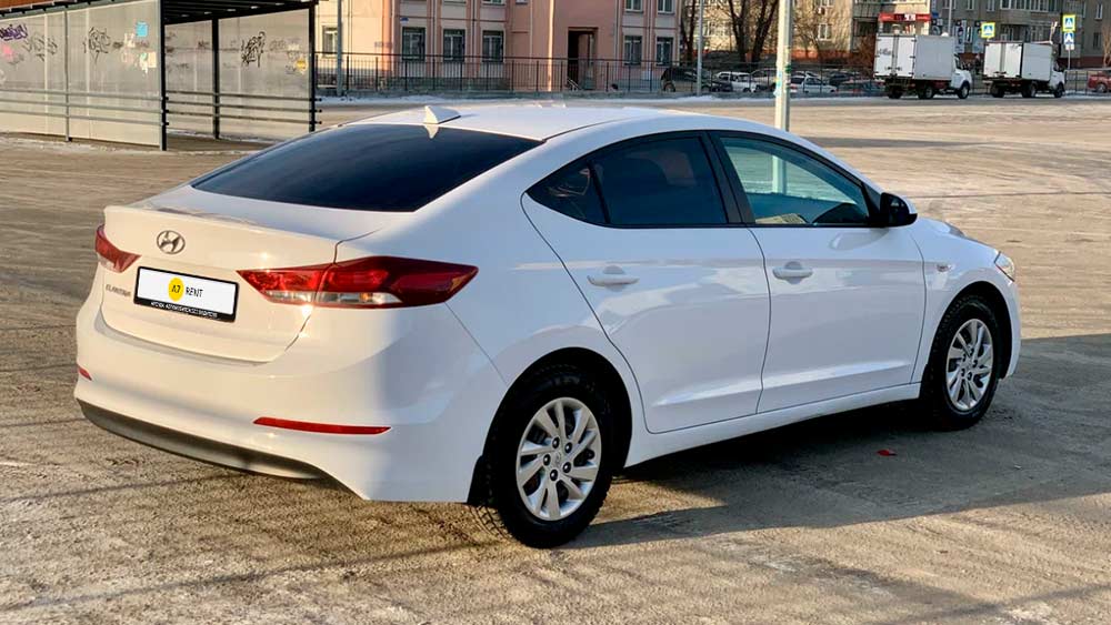 Фото Hyundai Elantra