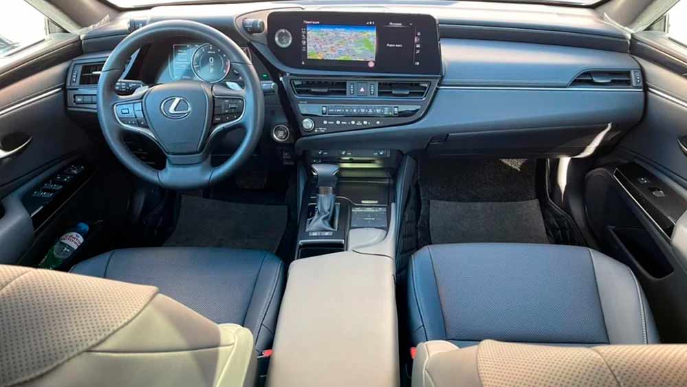 Lexus ES 628