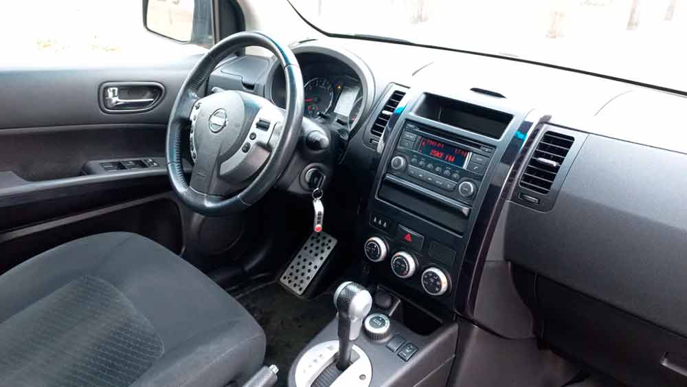 Nissan X-Trail 678