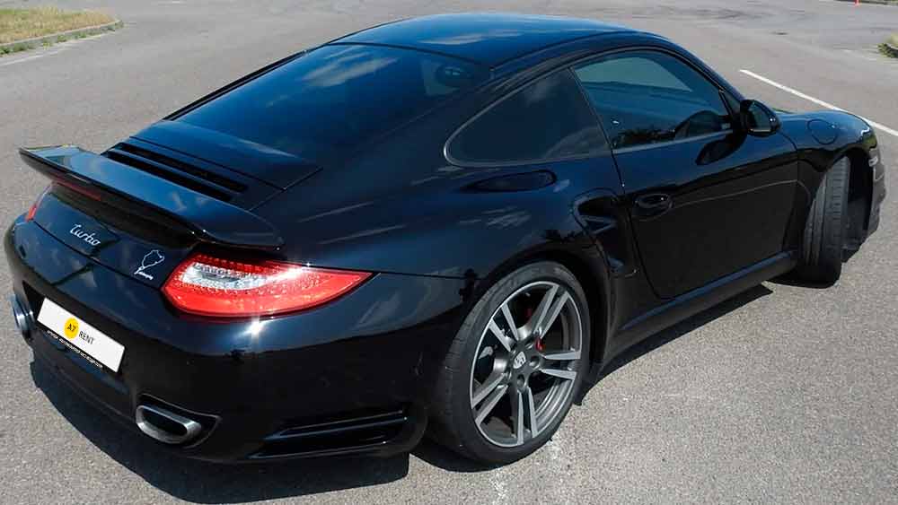 Porsche 911 687