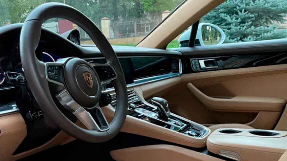 Porsche Panamera 690