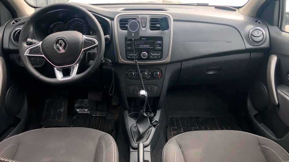 Renault Logan 698
