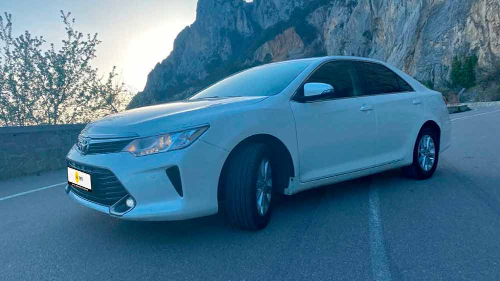 Toyota Camry 718