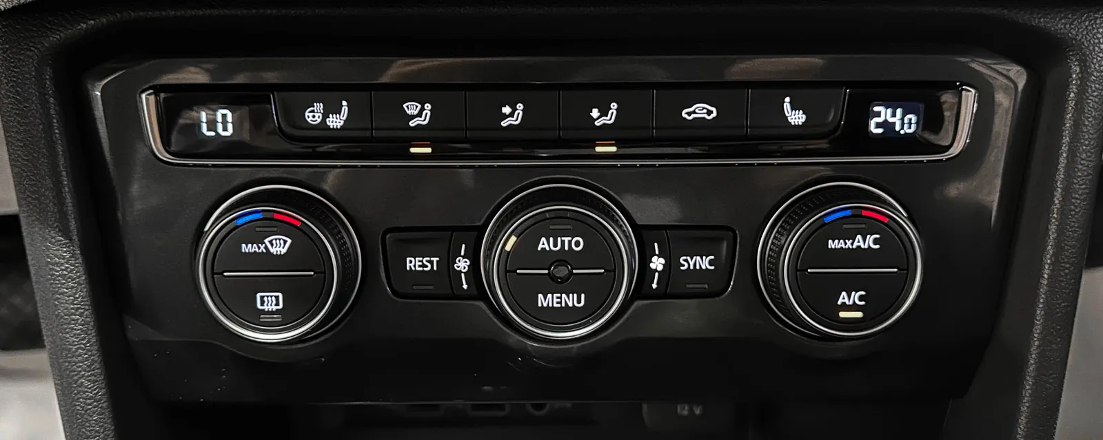 Volkswagen Tiguan - фото 23