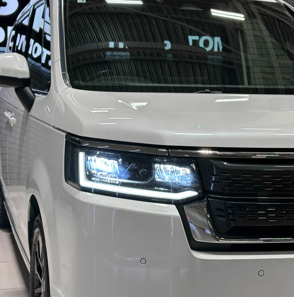 Honda Stepwgn Spada - 4