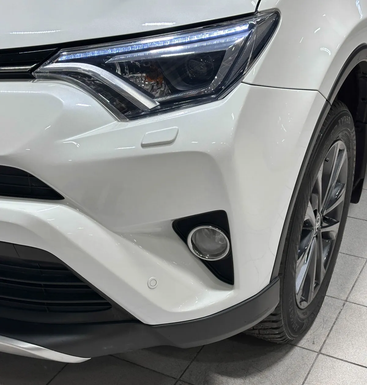 Toyota RAV4 - 4