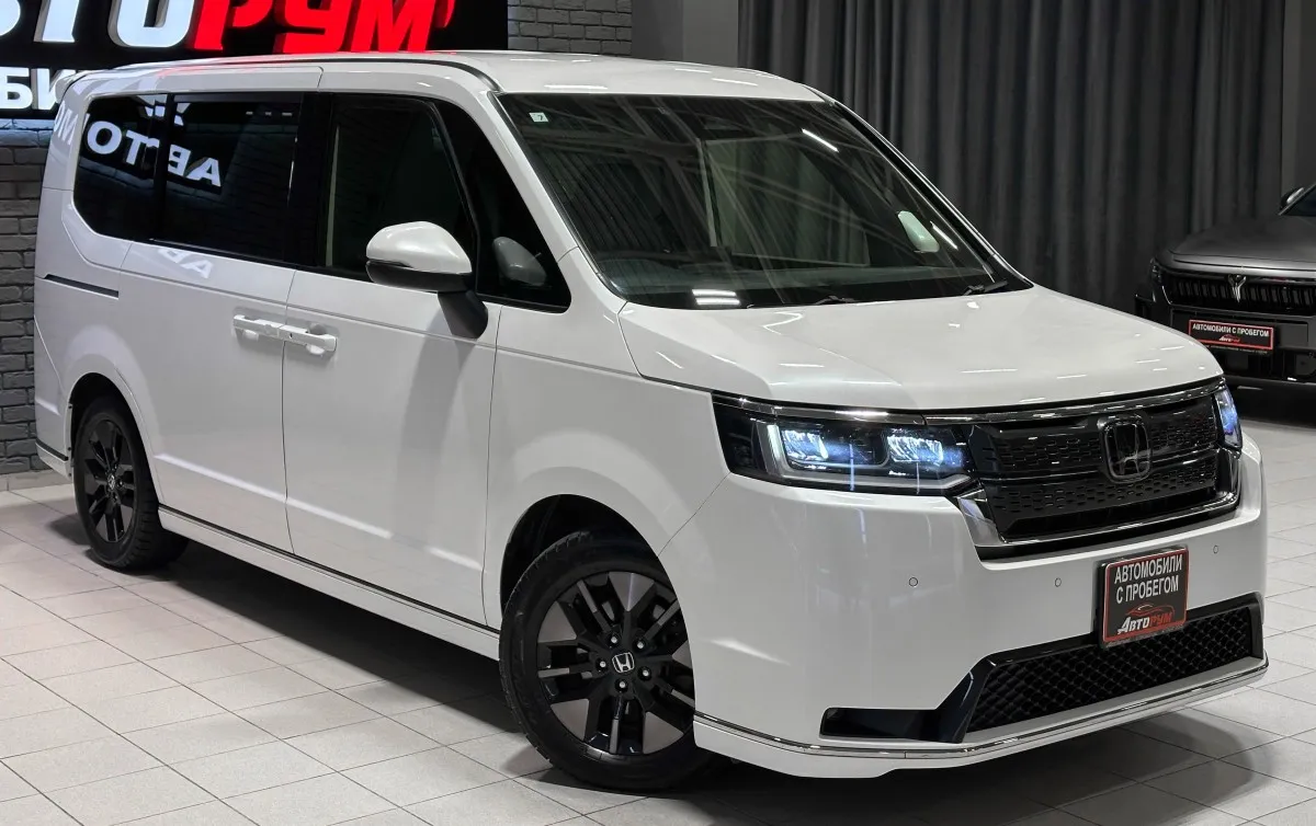 Honda Stepwgn Spada - 5