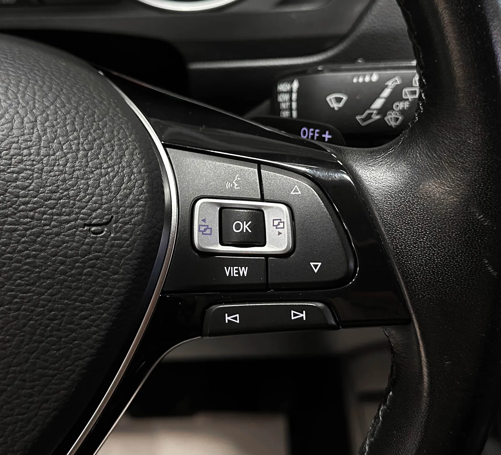 Volkswagen Tiguan - фото 20
