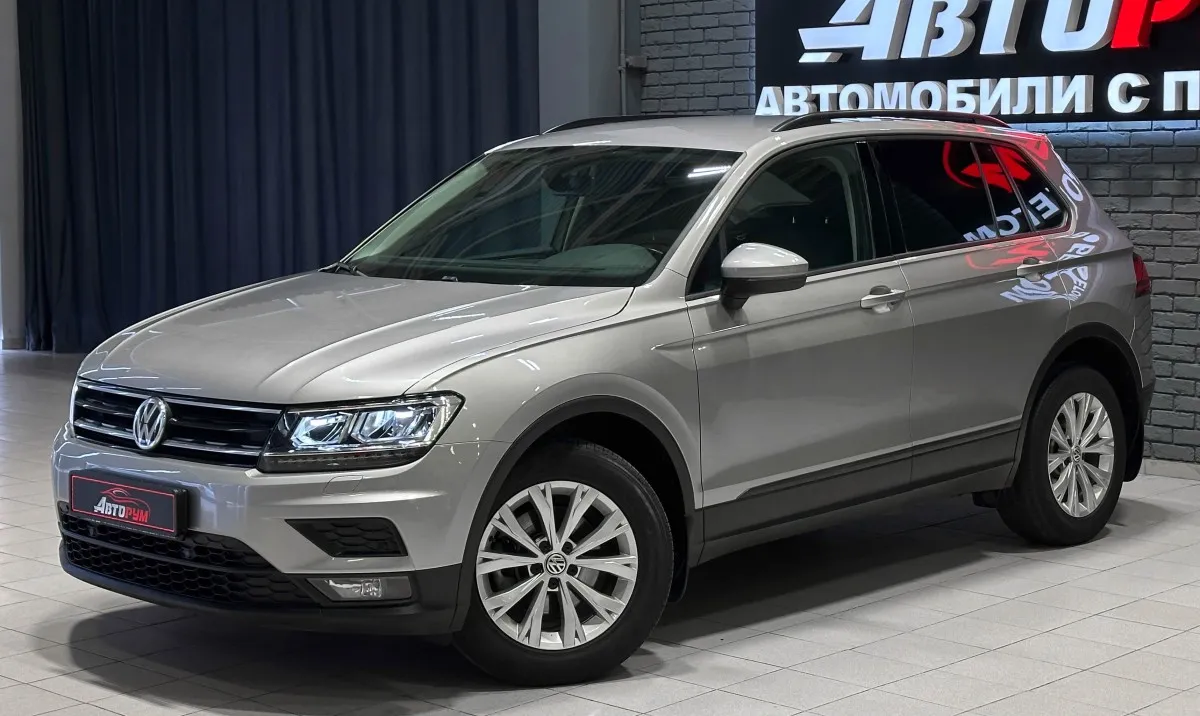Volkswagen Tiguan - фото 2