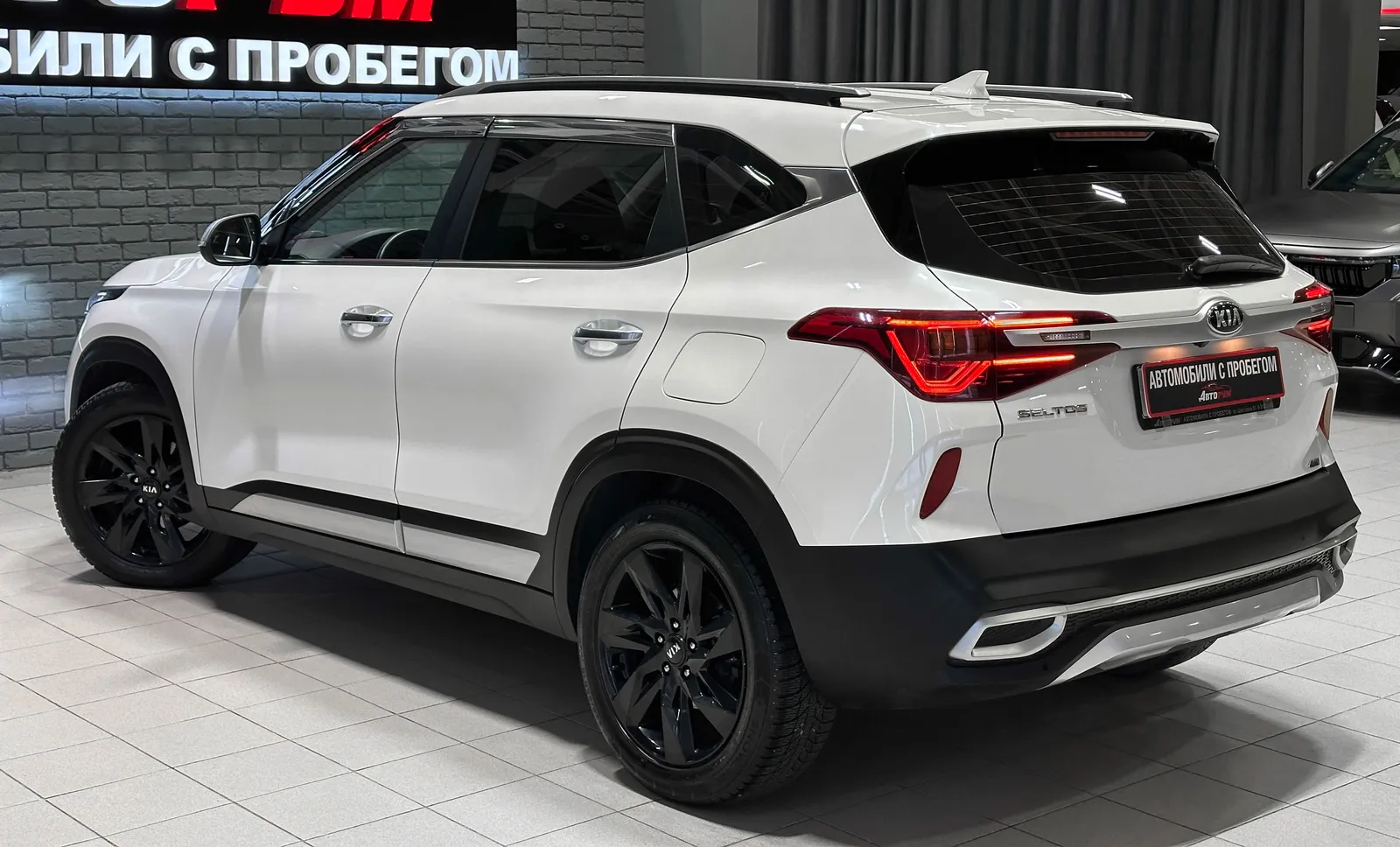 Kia Seltos - 4