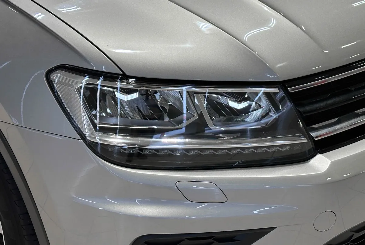 Volkswagen Tiguan - фото 4