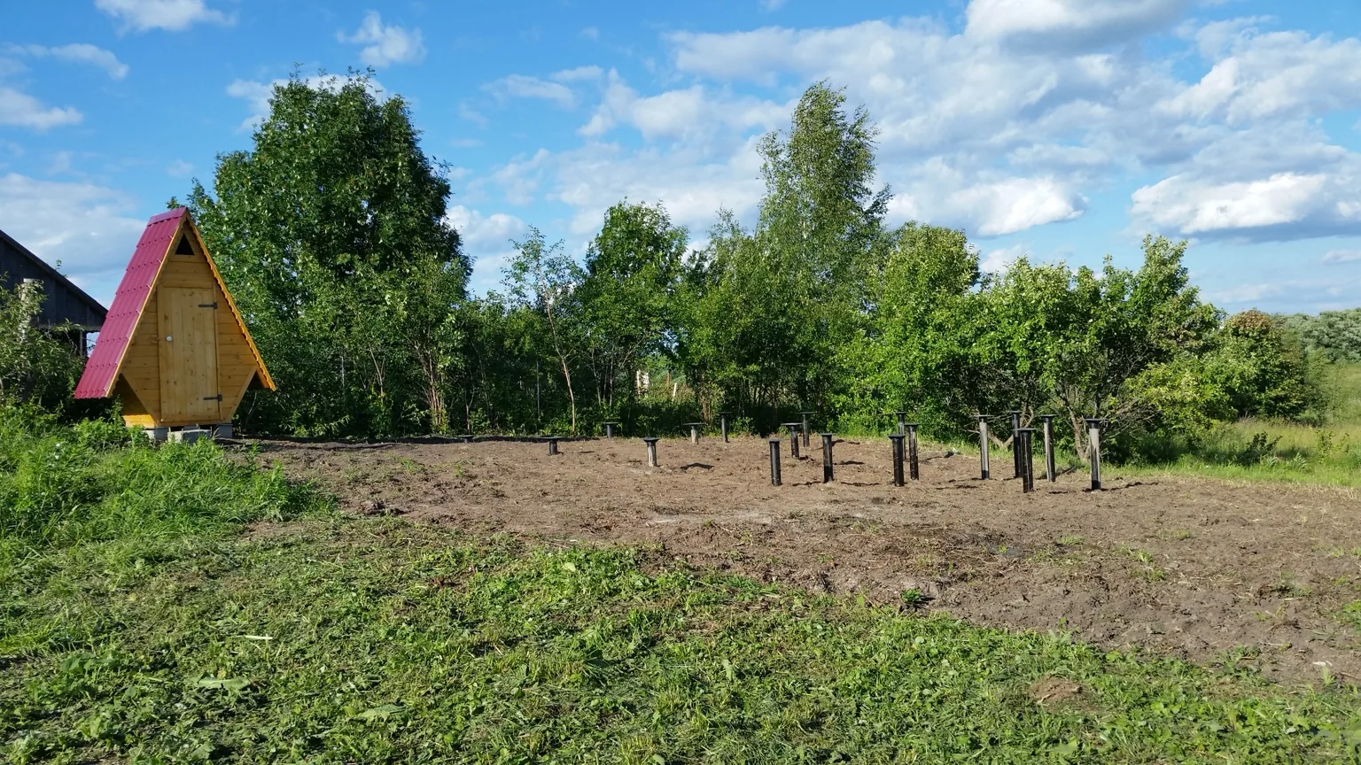 Дом из бруса с террасой — устройство основания и чернового пола