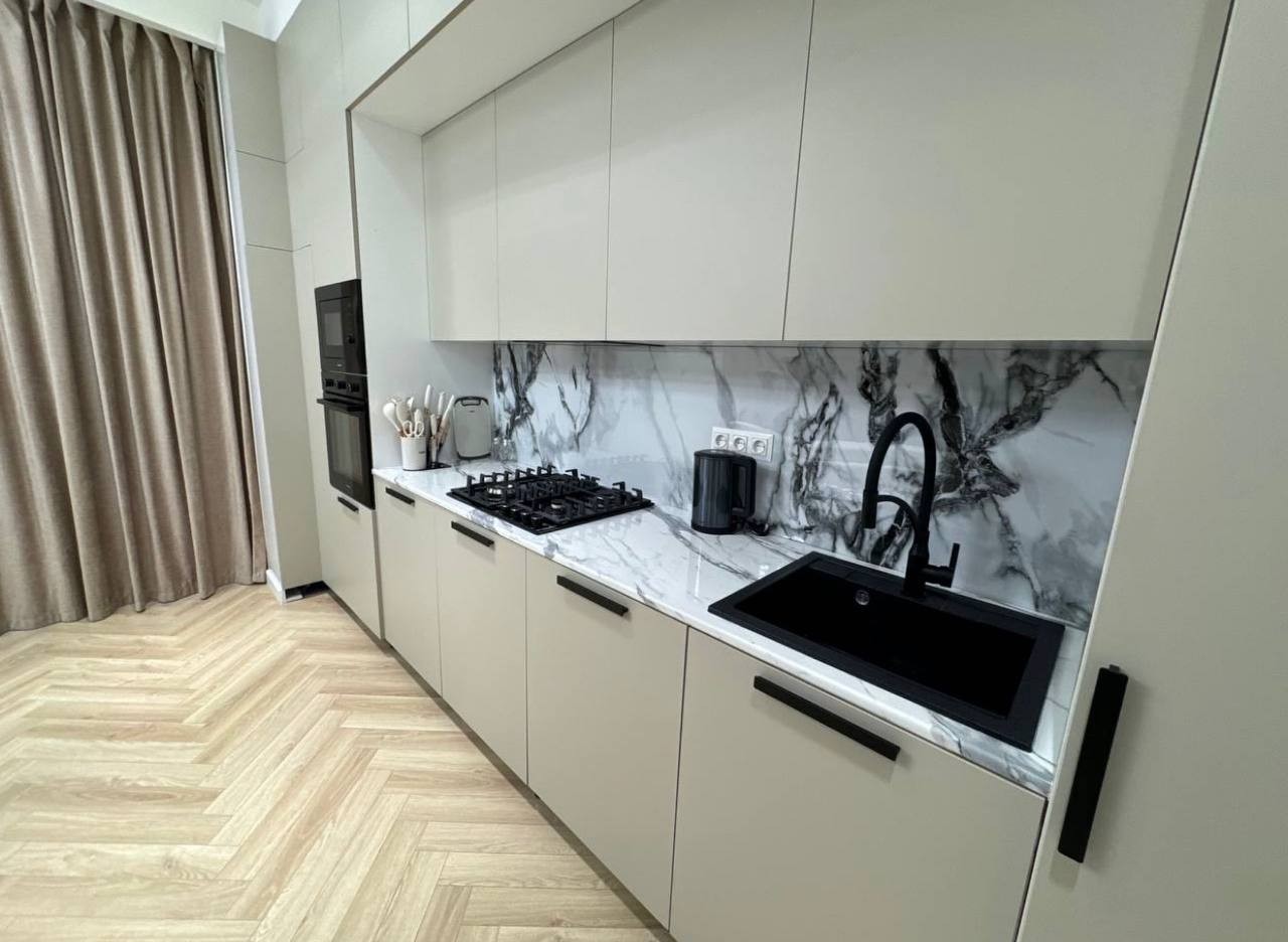 Kvartira 3 xonalar 75 m² Toshkentda, Oʻzbekiston